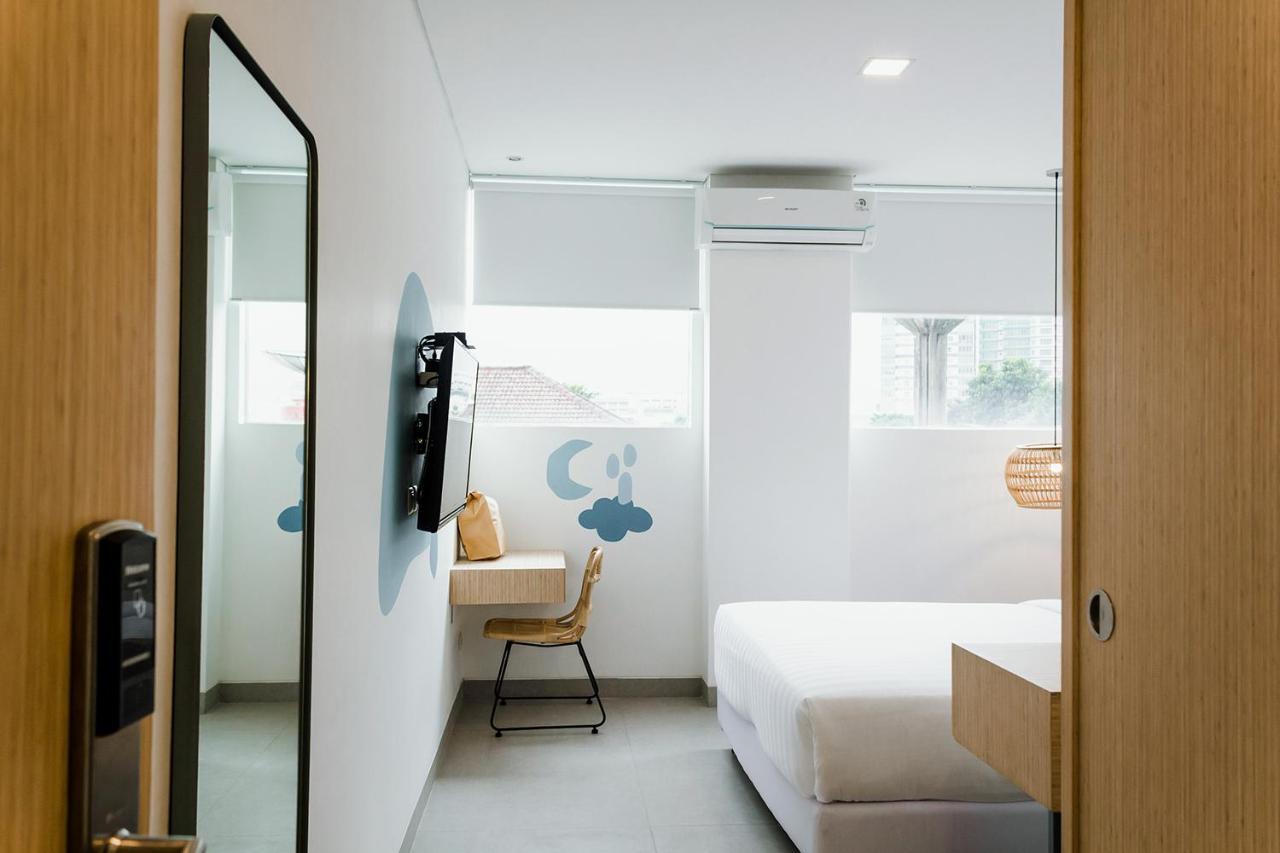 Sanctuary Spaces By Twospaces Yakarta Exterior foto